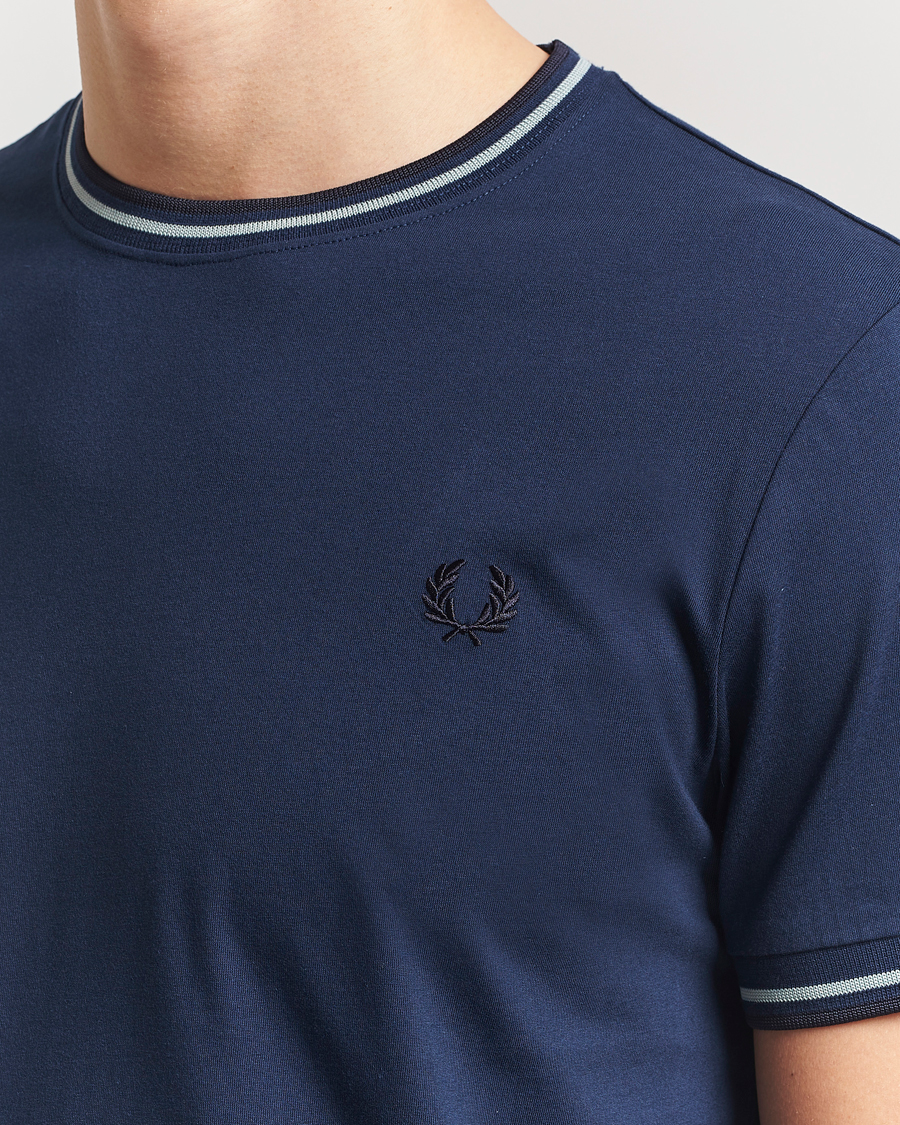 Hombres | Camisetas | Fred Perry | Twin Tipped T-Shirt Tennis Blue