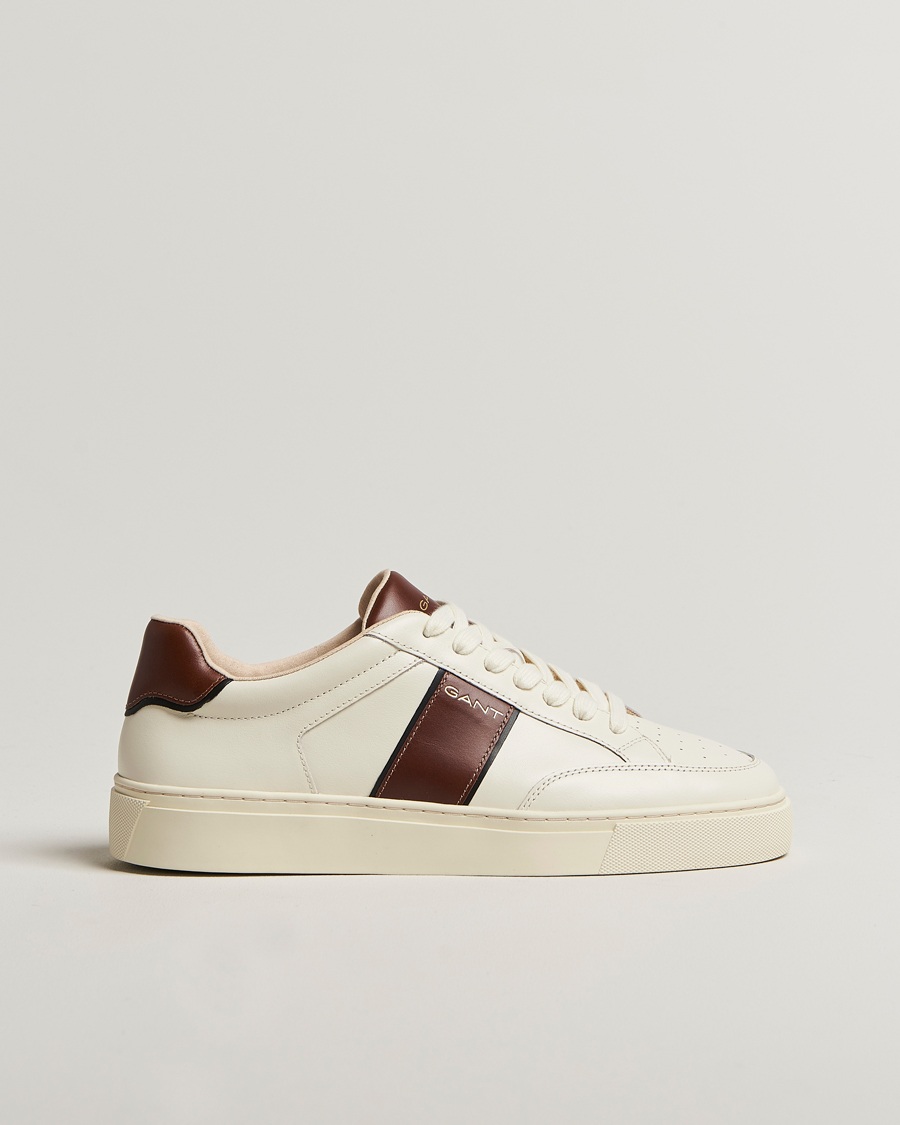 Hombres | GANT Mc Julien Taped Sneaker Off White/Cognac | GANT | Mc Julien Taped Sneaker Off White/Cognac