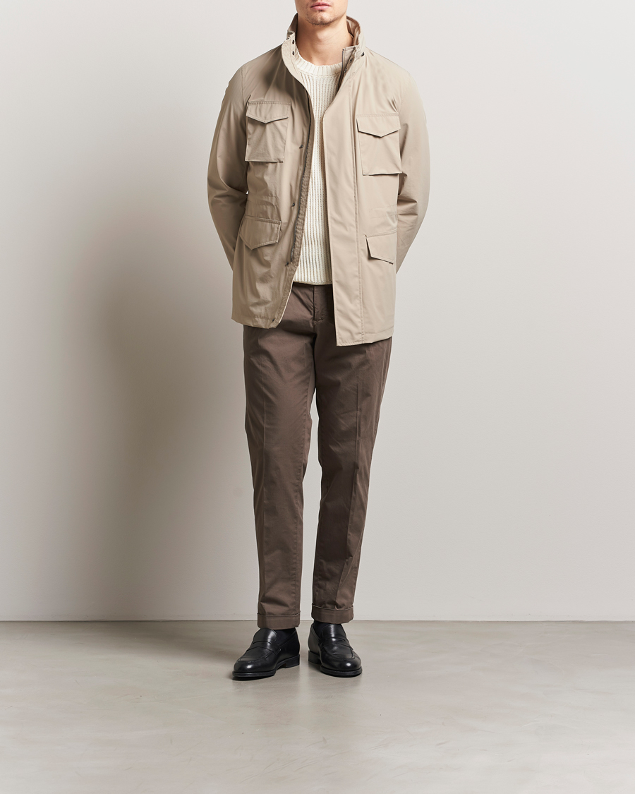 Hombres | Abrigos y chaquetas | Oscar Jacobson | M65 Nylon Field Jacket Beige