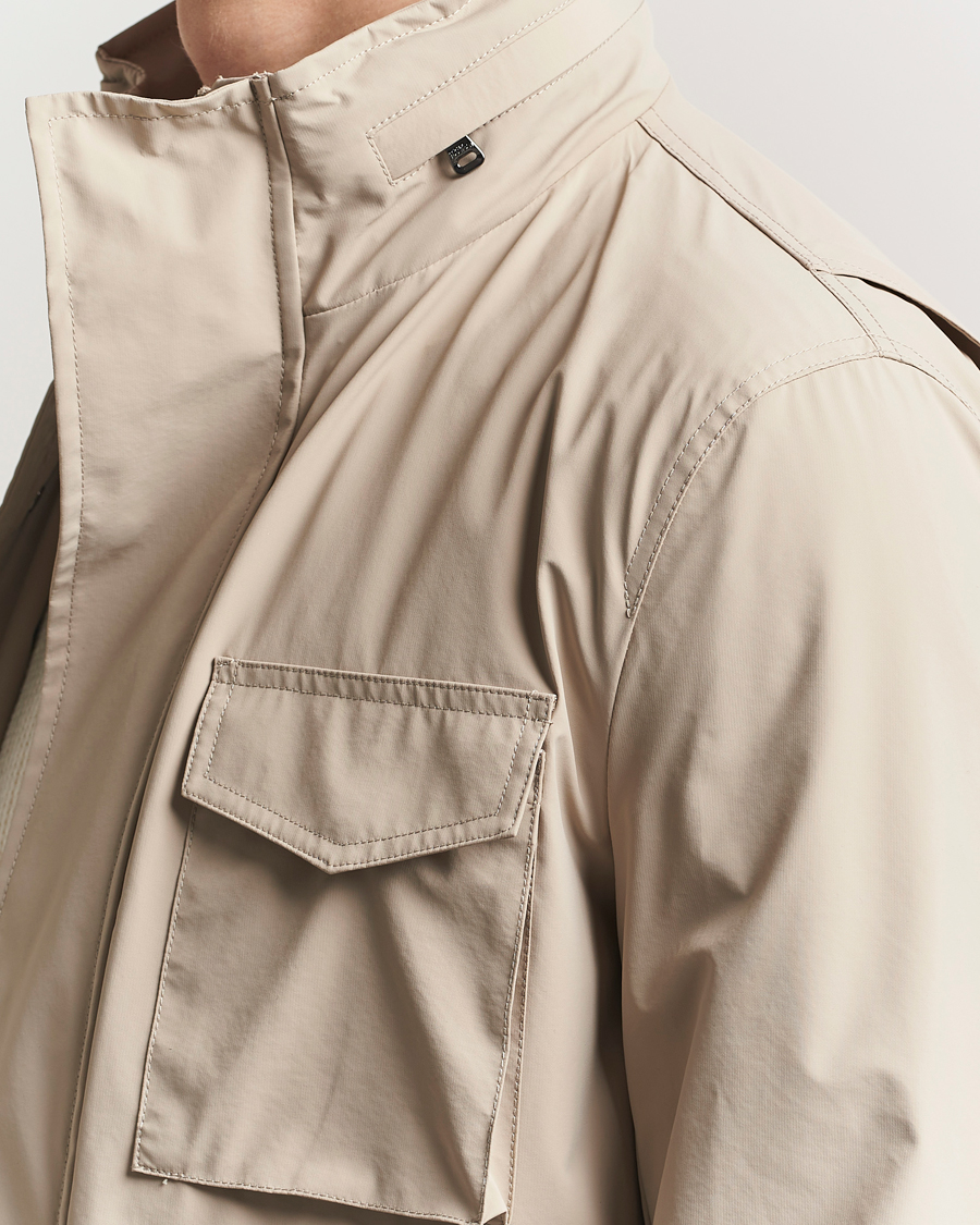 Hombres | Abrigos y chaquetas | Oscar Jacobson | M65 Nylon Field Jacket Beige
