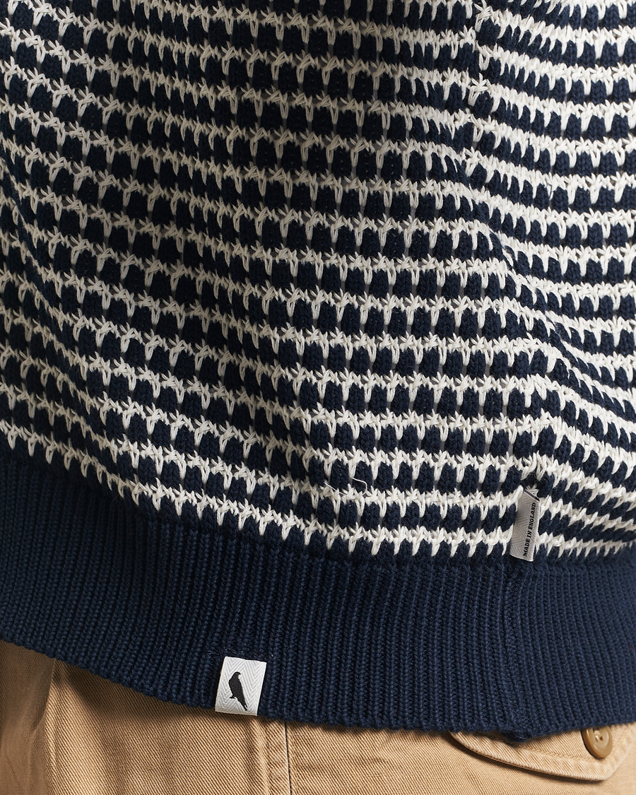 Hombres | Jerséis y prendas de punto | Peregrine | Island Crochet Knitted Cardigan Navy