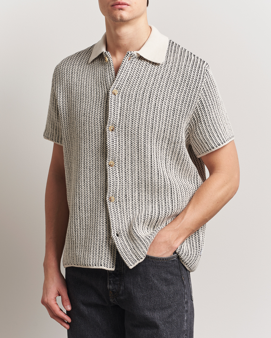 Hombres | Camisas | LES DEUX | Easton Knitted Short Sleeve Shirt Ivory/Black