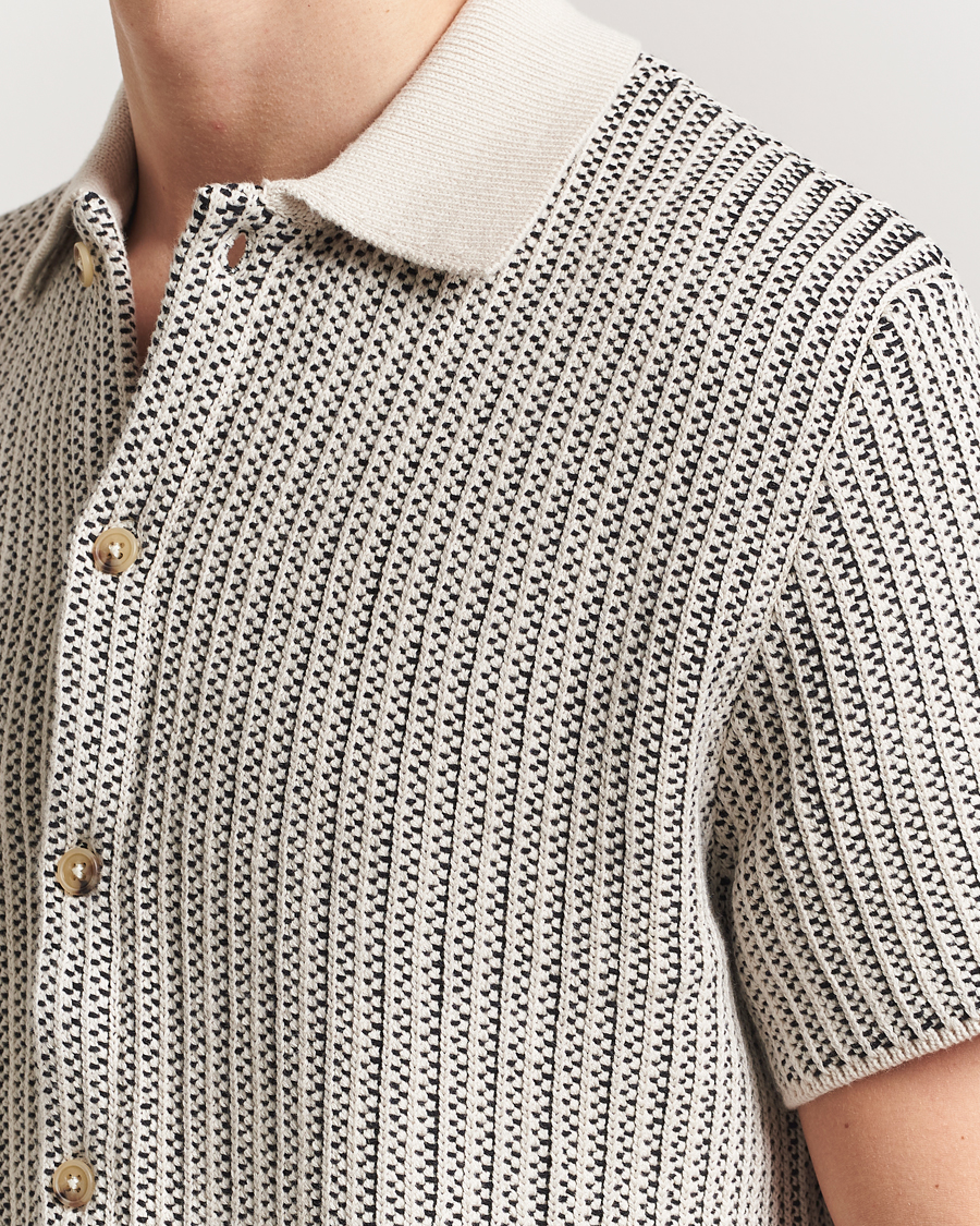 Hombres | Camisas | LES DEUX | Easton Knitted Short Sleeve Shirt Ivory/Black