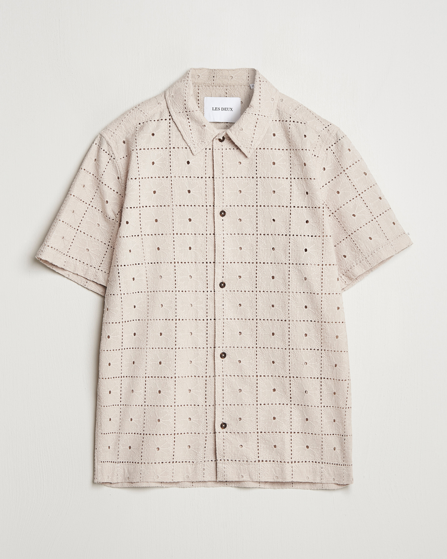 Hombres | Camisas | LES DEUX | Hector Anglaise Short Sleeve Shirt Light Sand