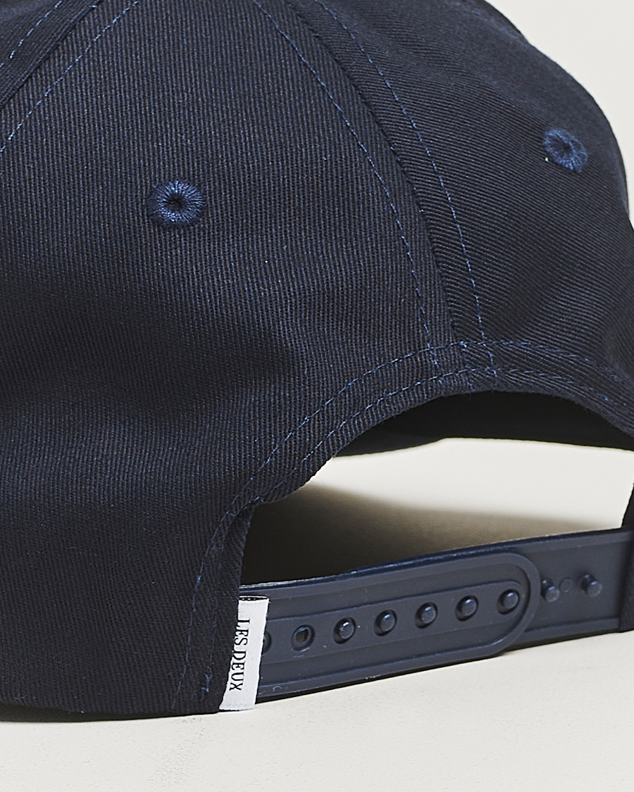 Hombres | Les Deux Baseball Cap Suede II Dark Navy | LES DEUX | Baseball Cap Suede II Dark Navy