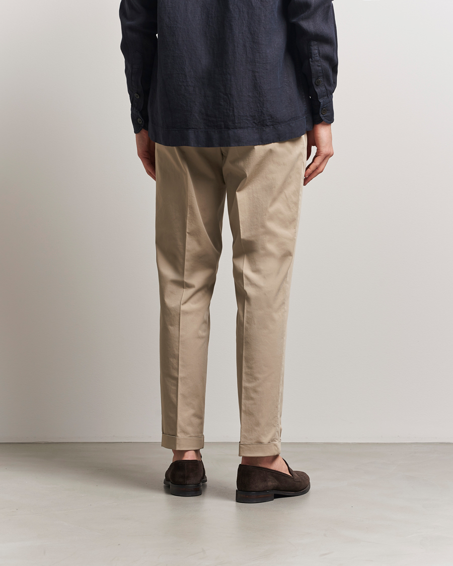 Hombres | Pantalones | Briglia 1949 | Easy Fit Pleated Cotton Stretch Chino Taupe