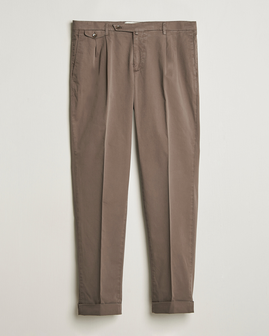 Hombres | Pantalones | Briglia 1949 | Easy Fit Pleated Cotton Stretch Chino Brown