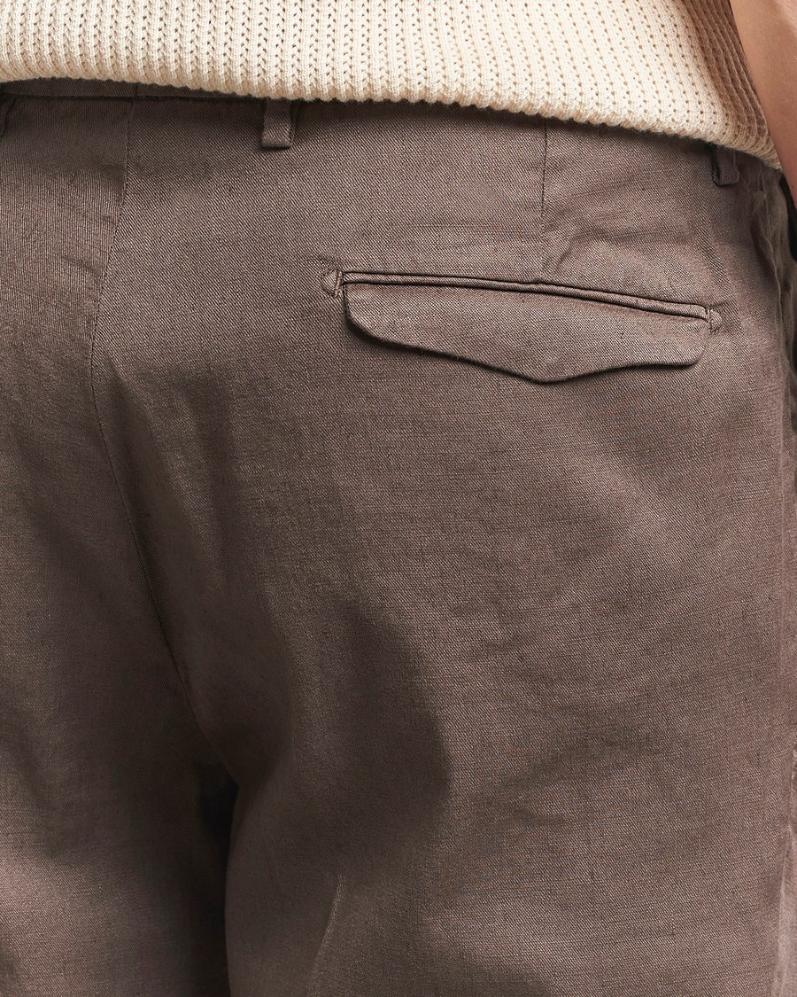 Hombres | Pantalones | Briglia 1949 | Pleated Linen Trousers Brown