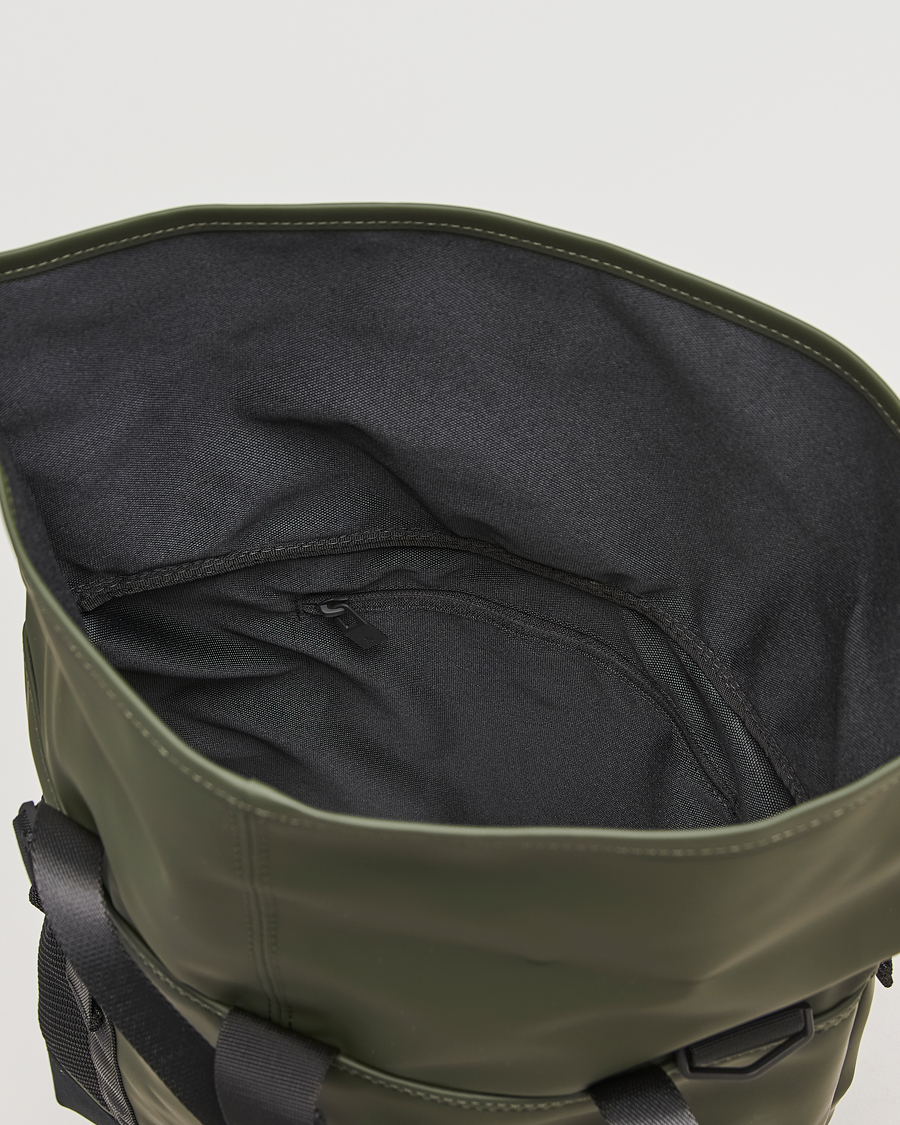 Hombres | RAINS Trail Rolltop Tote Bag Green | RAINS | Trail Rolltop Tote Bag Green