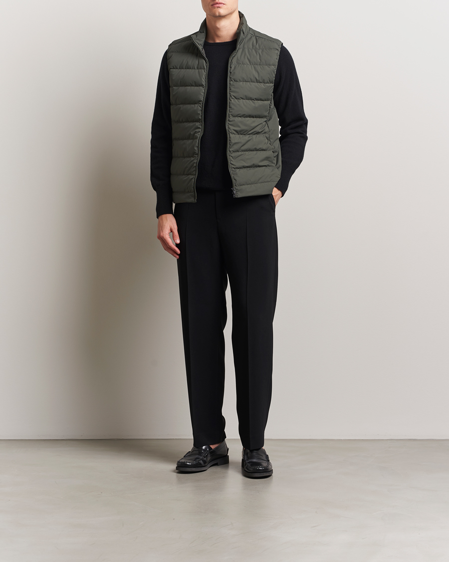 Hombres | Abrigos y chaquetas | Scandinavian Edition | Ratio II Lightweight Padded Vest Dark Olive