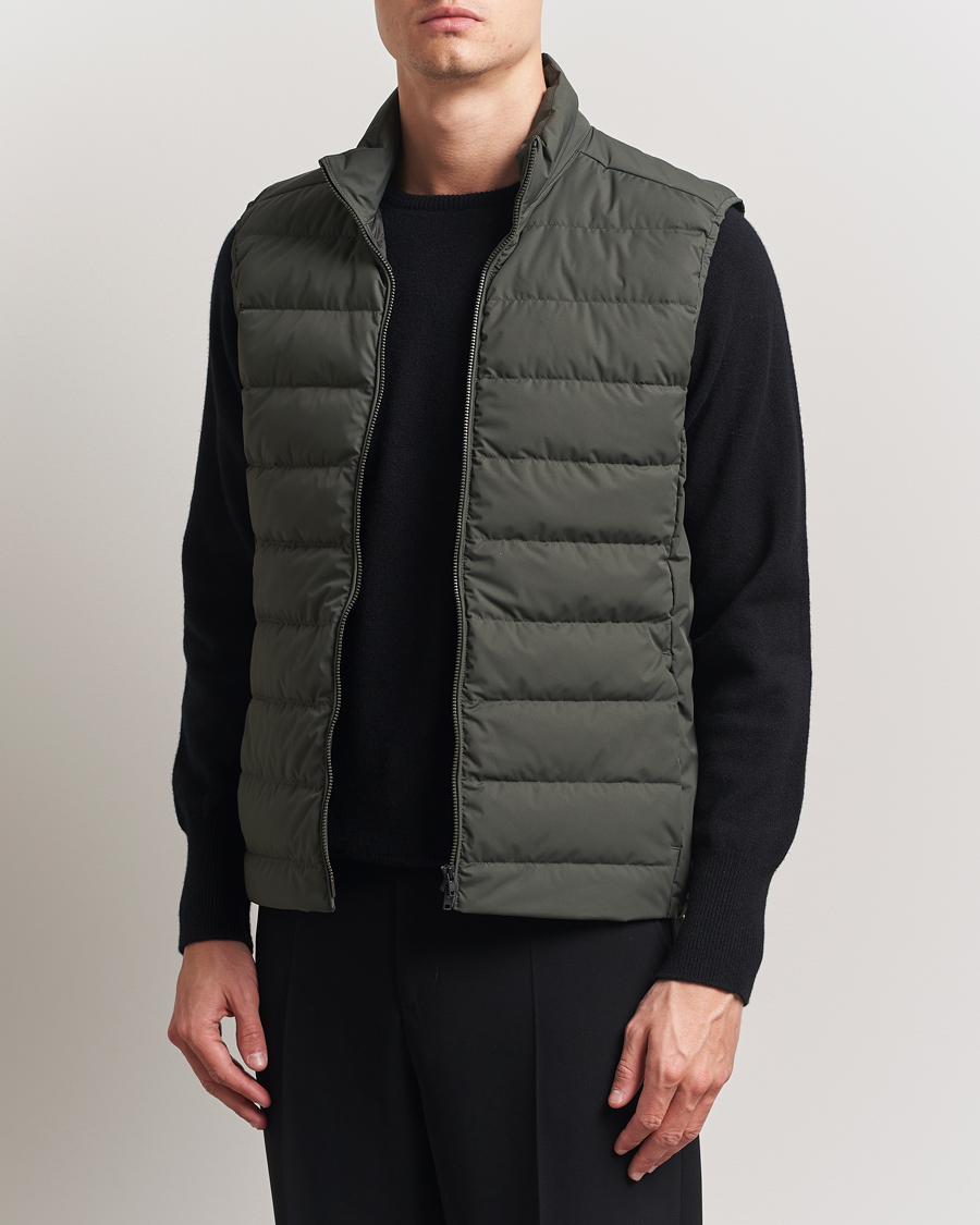 Hombres | Abrigos y chaquetas | Scandinavian Edition | Ratio II Lightweight Padded Vest Dark Olive