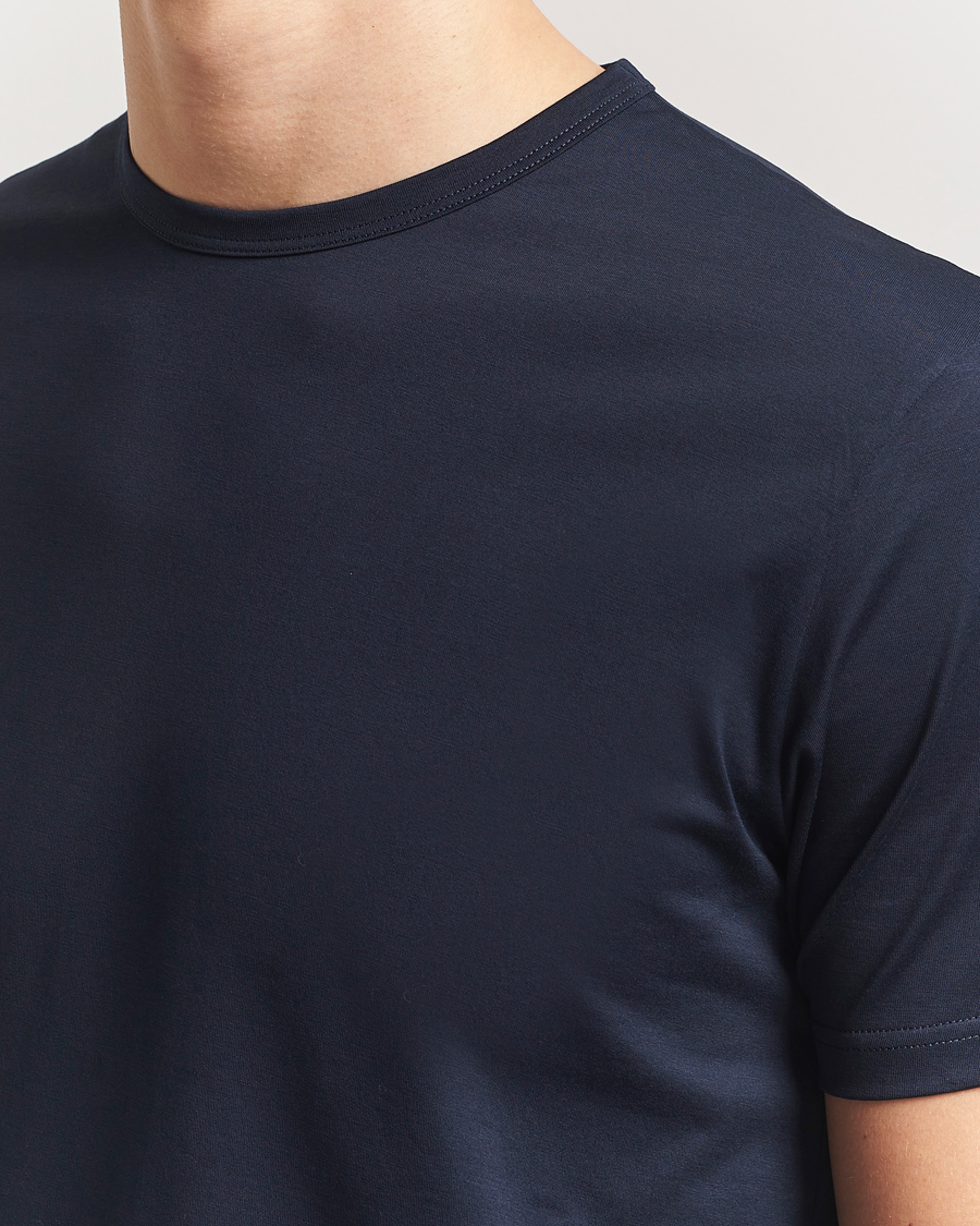 Hombres | Camisetas | Sunspel | Crew Neck Q82 Cotton T-Shirt Midnight Navy