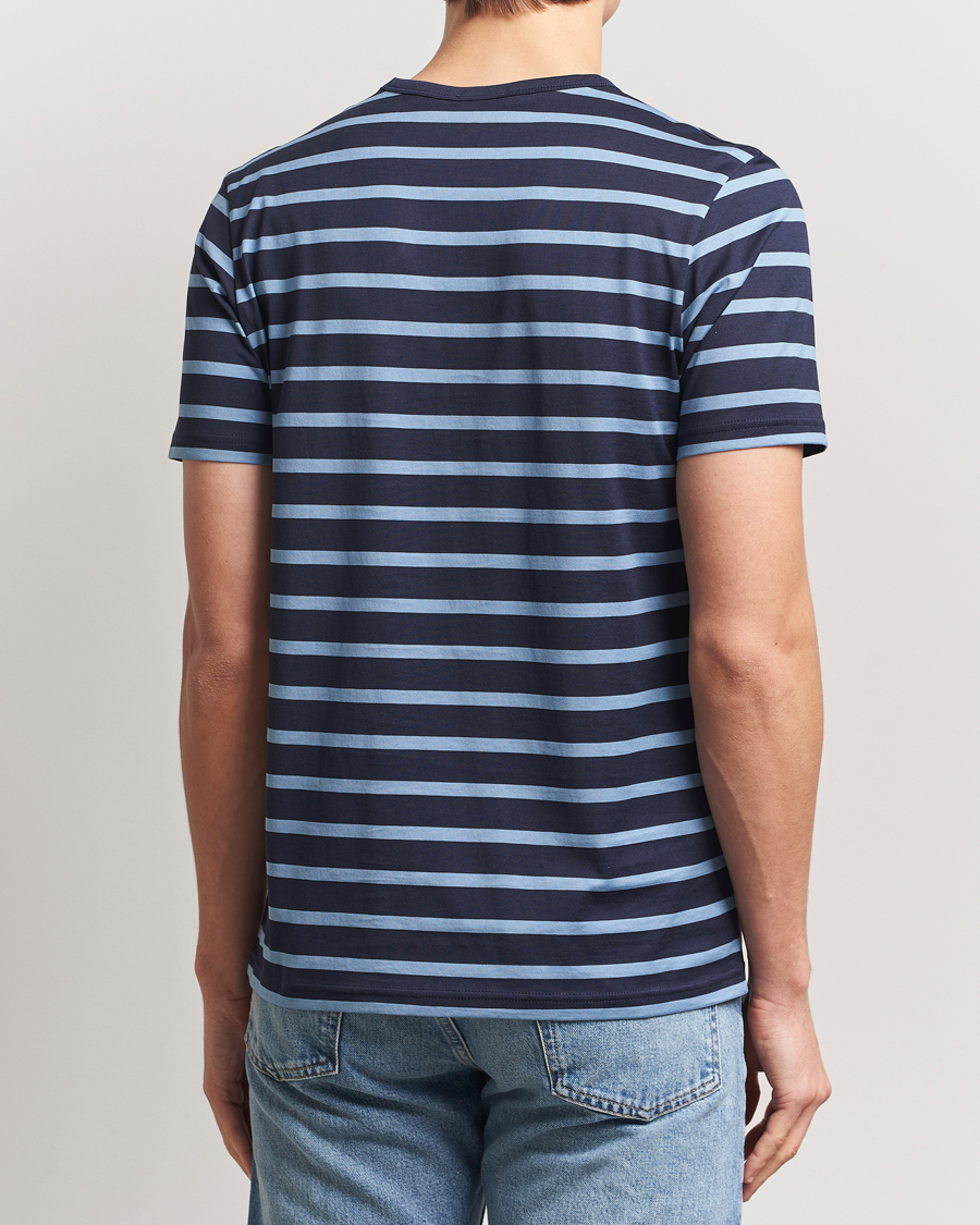 Hombres | Camisetas | Sunspel | Striped Crew Neck Q82 Cotton T-Shirt Navy/Como Blue