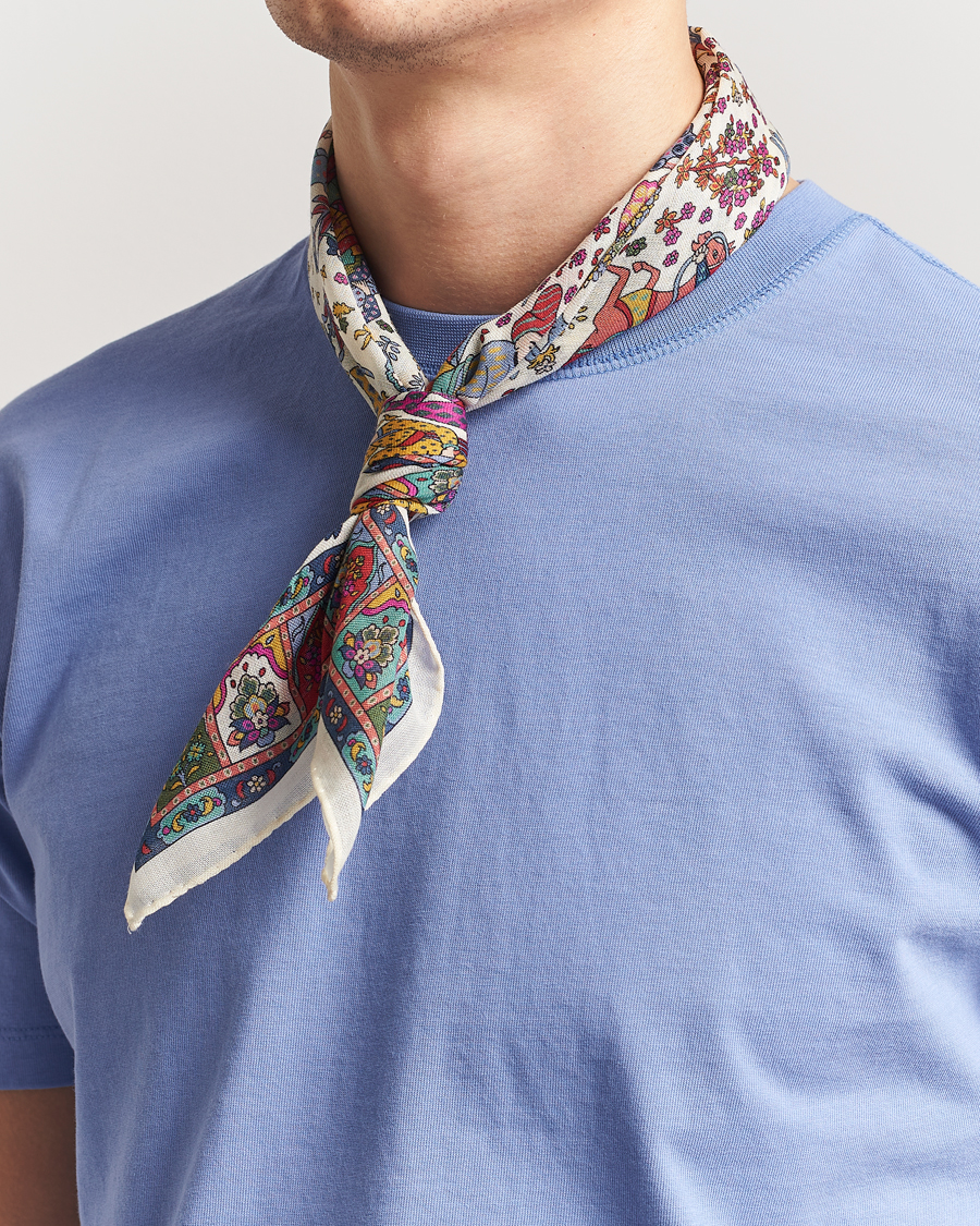 Hombres | Drake's Floral Moghul Bandana Ecru/Navy/Magenta | Drake's | Floral Moghul Bandana Ecru/Navy/Magenta