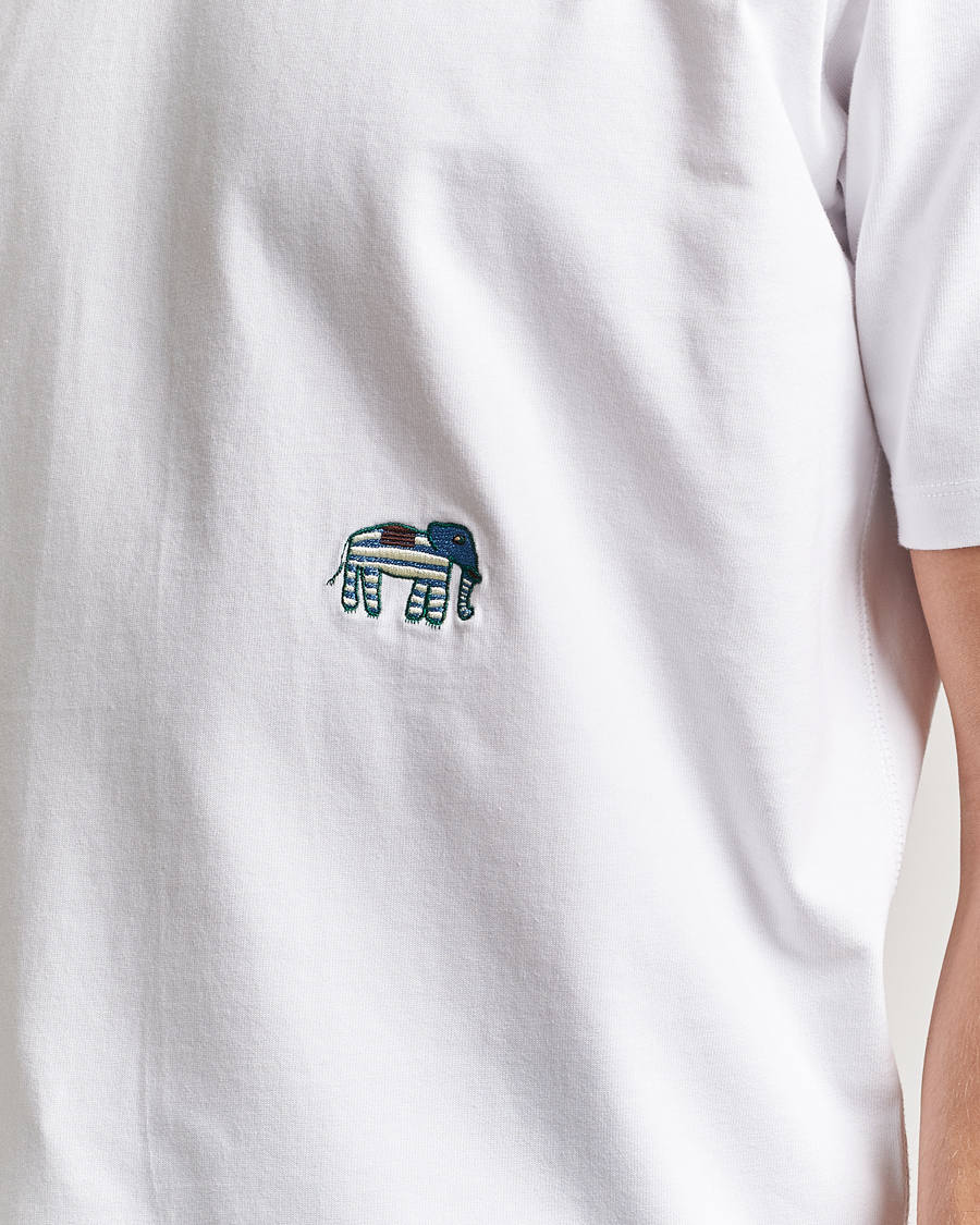 Hombres | Camisetas | Drake's | Elephant Graphic Print Hiking T-Shirt Ecru