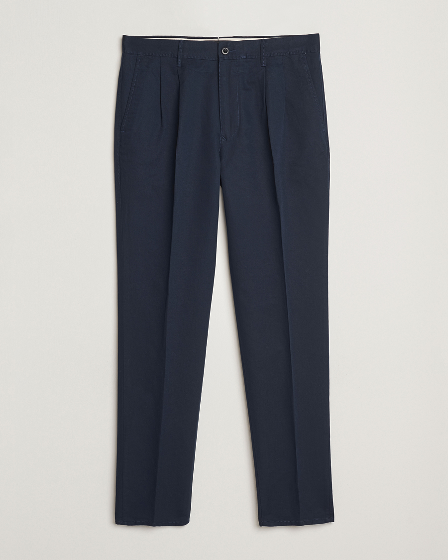 Hombres | Pantalones | Incotex | Tapered Fit Pleated Linen Slacks Navy