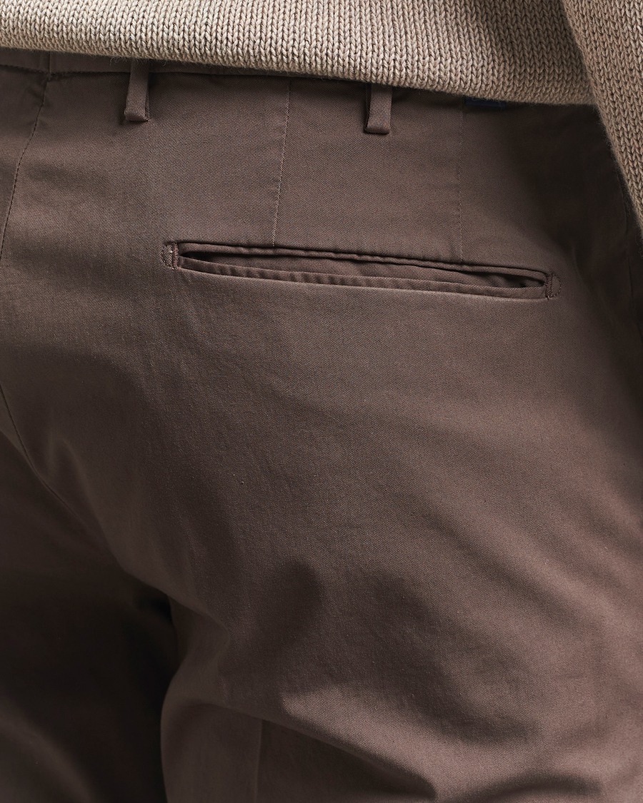 Hombres | Pantalones | Incotex | Slim Fit Comfort Chinos Brown
