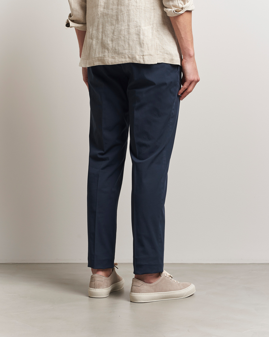 Hombres | Pantalones | Incotex | Slim Fit Comfort Chinos Navy