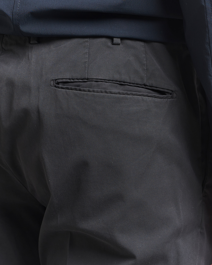 Hombres | Pantalones | Incotex | Slim Fit Comfort Chinos Dark Grey