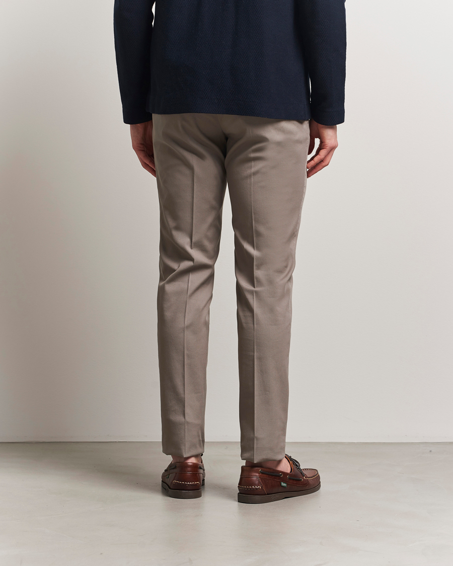 Hombres | Pantalones | Incotex | Slim Fit Micro Structure Cotton Chinos Brown