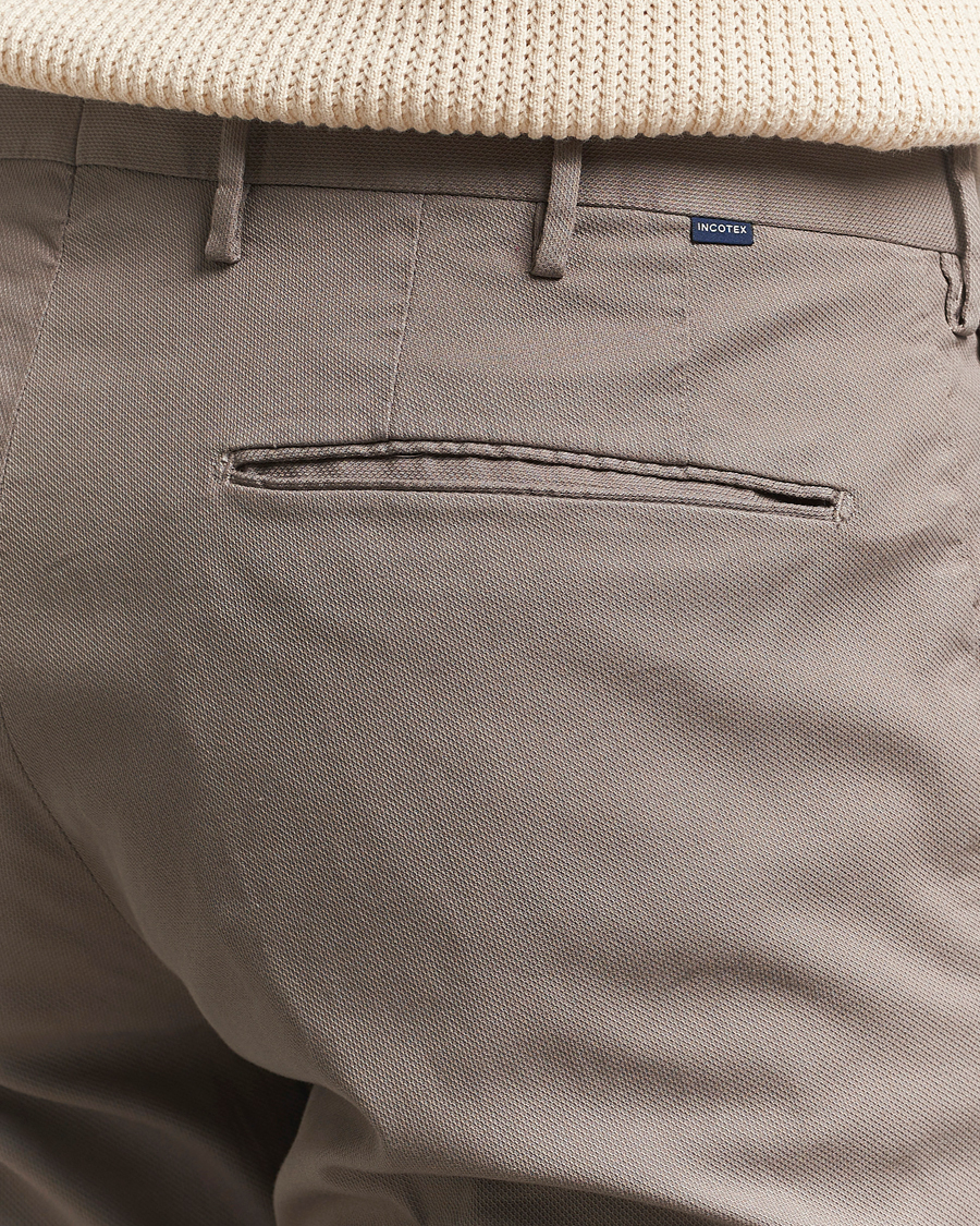 Hombres | Pantalones | Incotex | Slim Fit Micro Structure Cotton Chinos Brown