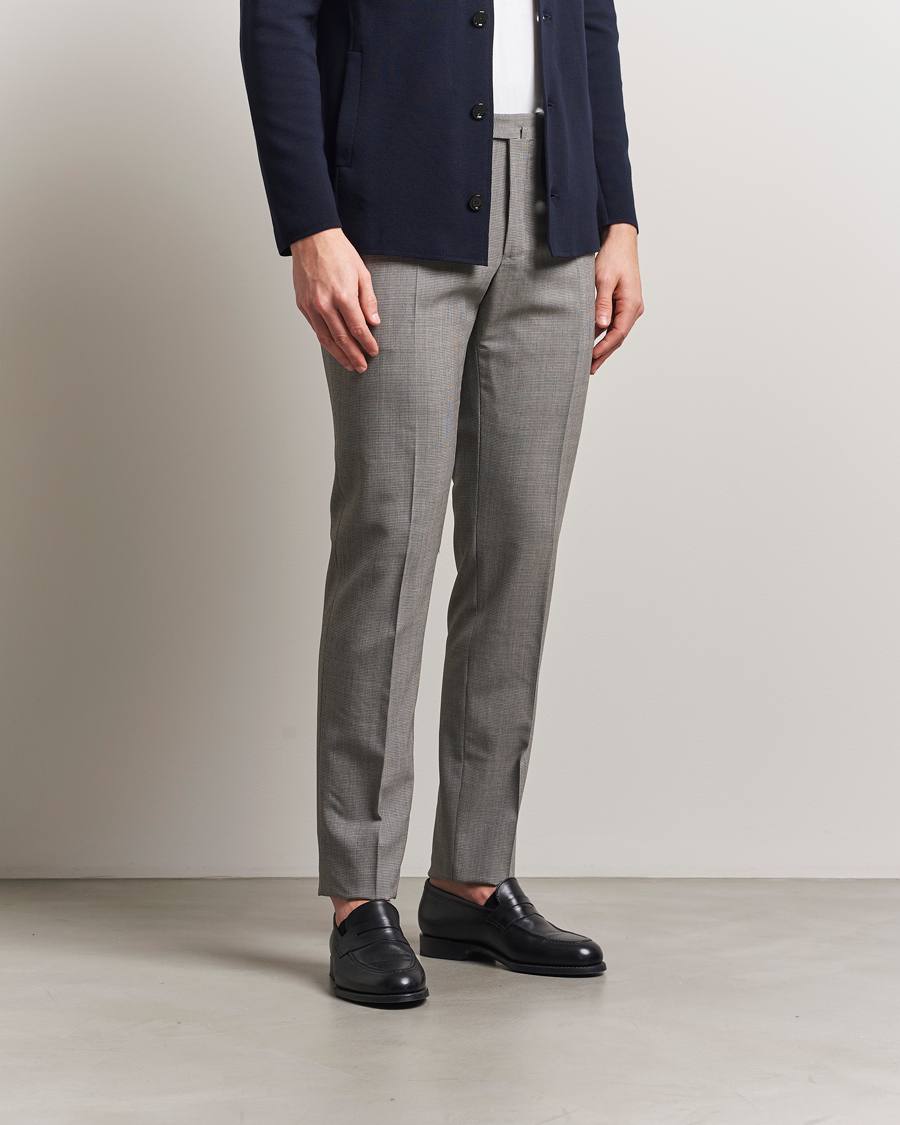 Hombres | Pantalones | Incotex | Slim Fit Micro Houndstooth Wool Trousers Light Grey