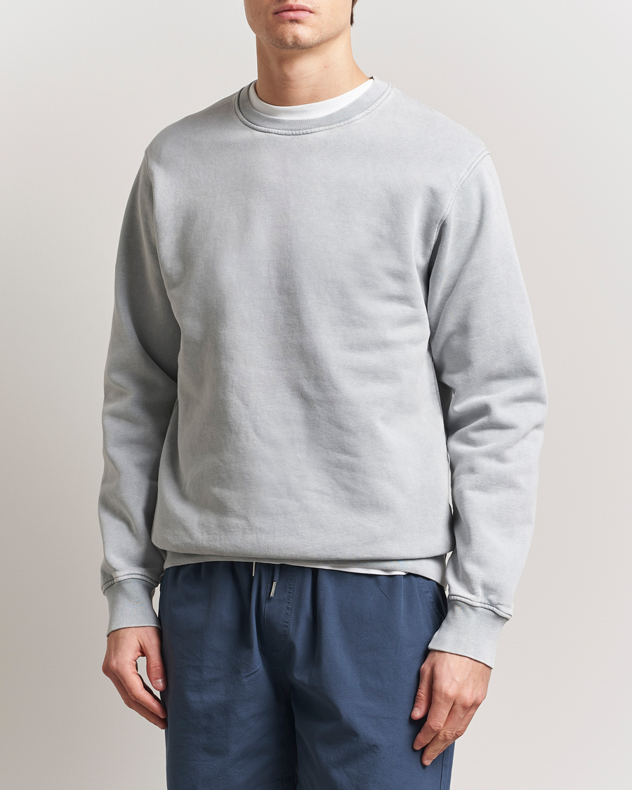 Hombres | Jerséis y prendas de punto | Colorful Standard | Classic Organic Crew Neck Sweat Faded Grey