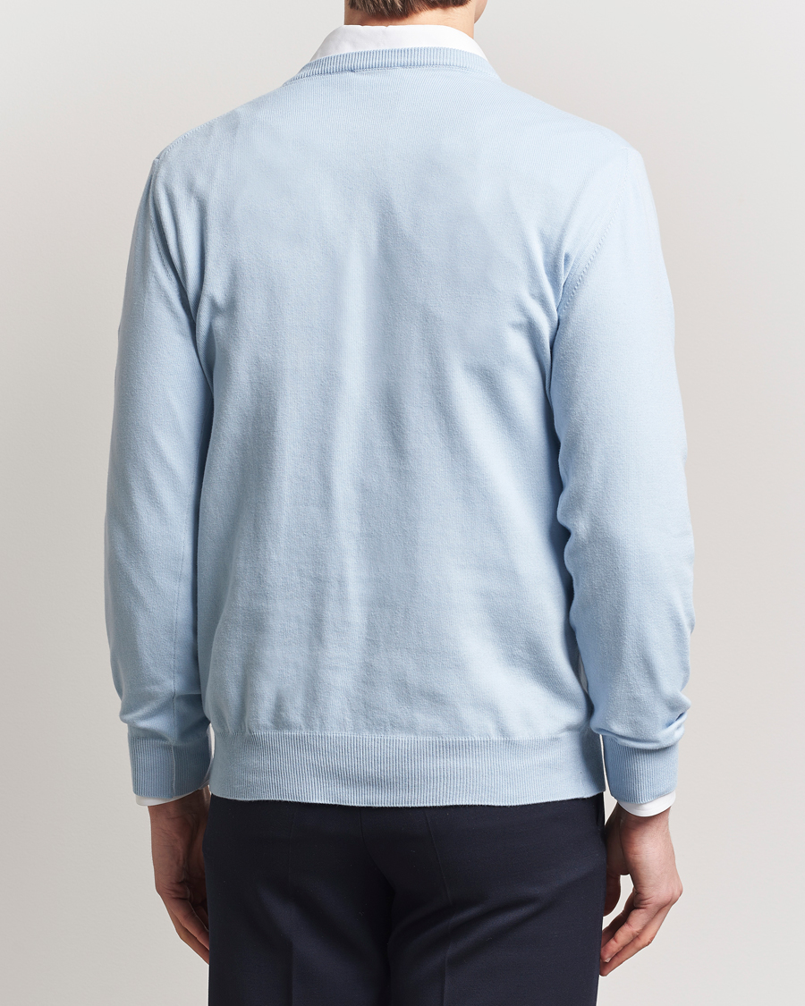 Hombres | Jerséis y prendas de punto | Morgano | Supersoft Egyptian Cotton V-Neck Light Blue