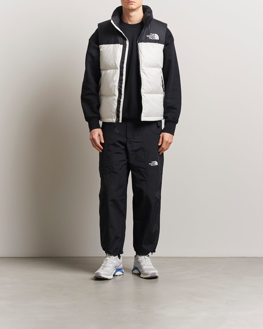 Hombres | Abrigos y chaquetas | The North Face | 1996 Retro Nuptse Vest White Dune/Black