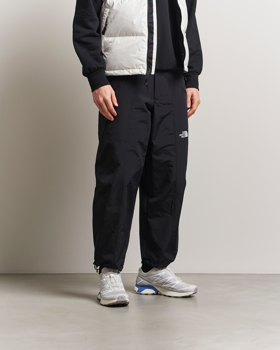 Hombres | Pantalones | The North Face | NSE Pants Black