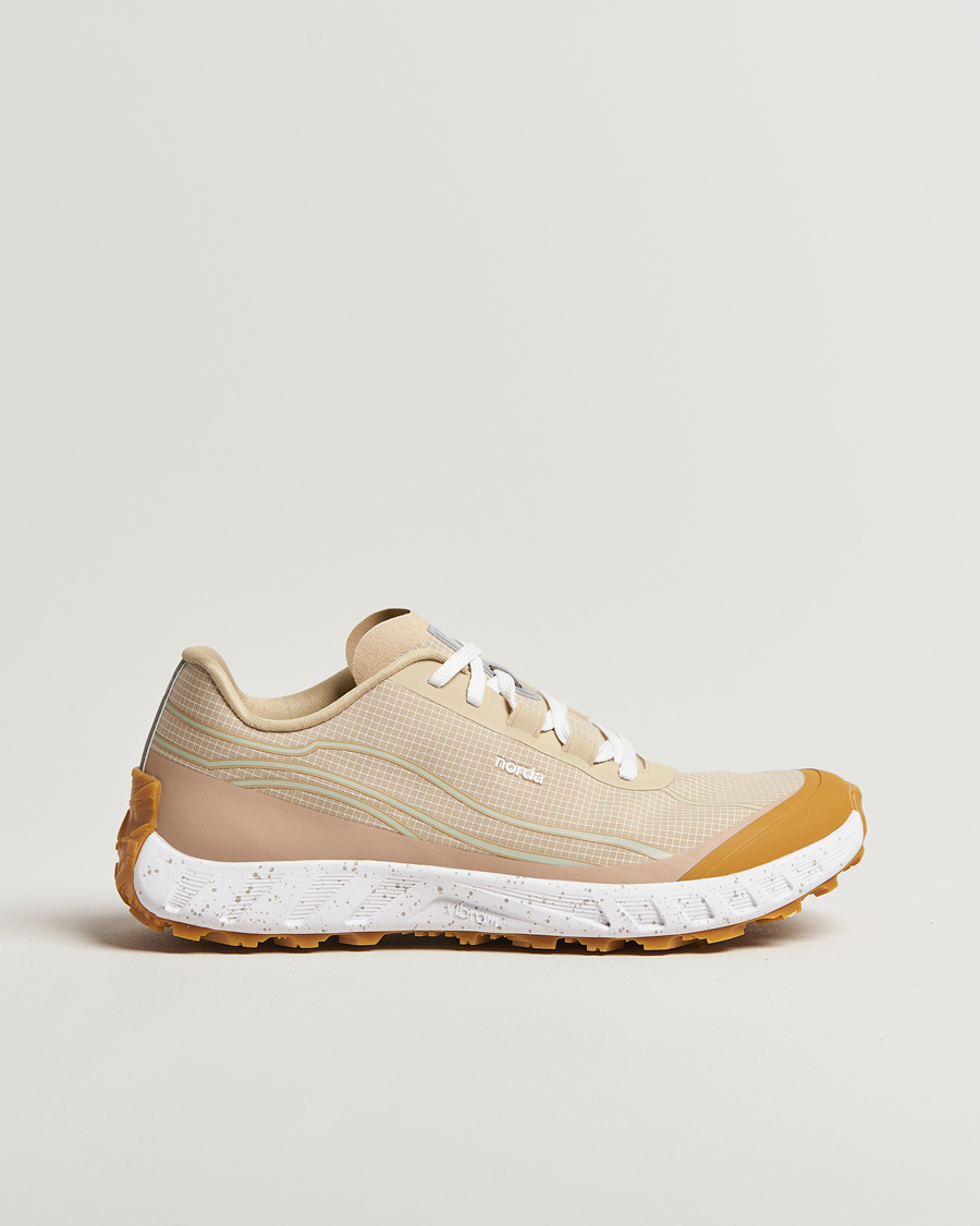 Hombres | Norda 002 Running Sneakers Sand | Norda | 002 Running Sneakers Sand
