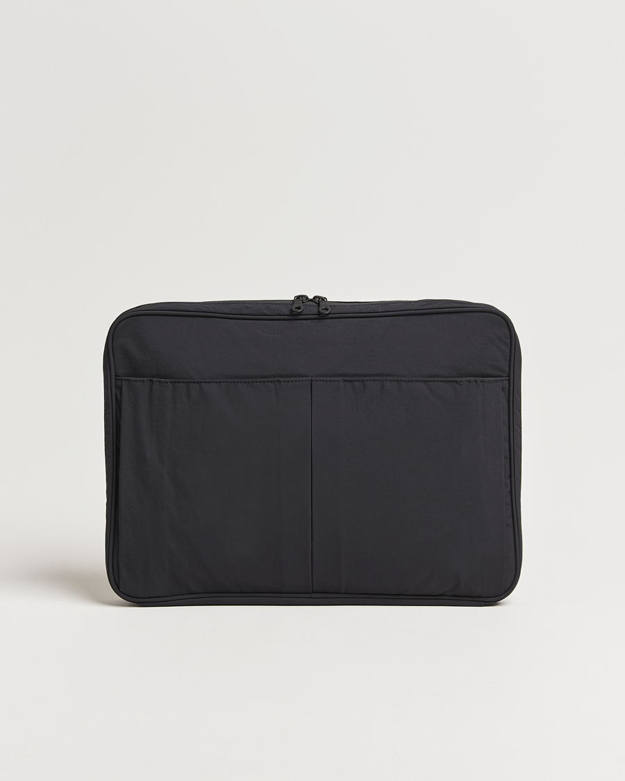 Hombres | mazi untitled Nylon Laptop Pouch 16 Inch Black | mazi untitled | Nylon Laptop Pouch 16 Inch Black