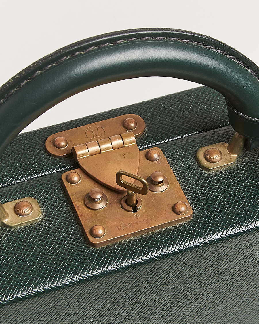 Hombres | Louis Vuitton Pre-Owned Diplomat Briefcase Taiga Green | Louis Vuitton Pre-Owned | Diplomat Briefcase Taiga Green