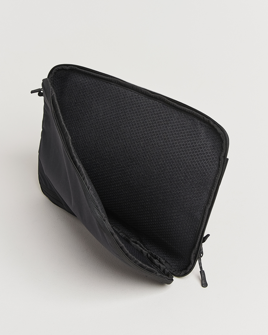 Hombres | Snow Peak Everyday Use Laptop Case Black | Snow Peak | Everyday Use Laptop Case Black
