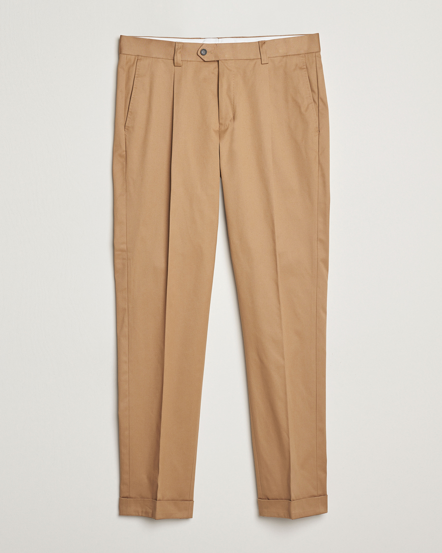 Hombres | Pantalones | Tiger of Sweden | Tenuta Pleated Cotton Trousers Beige