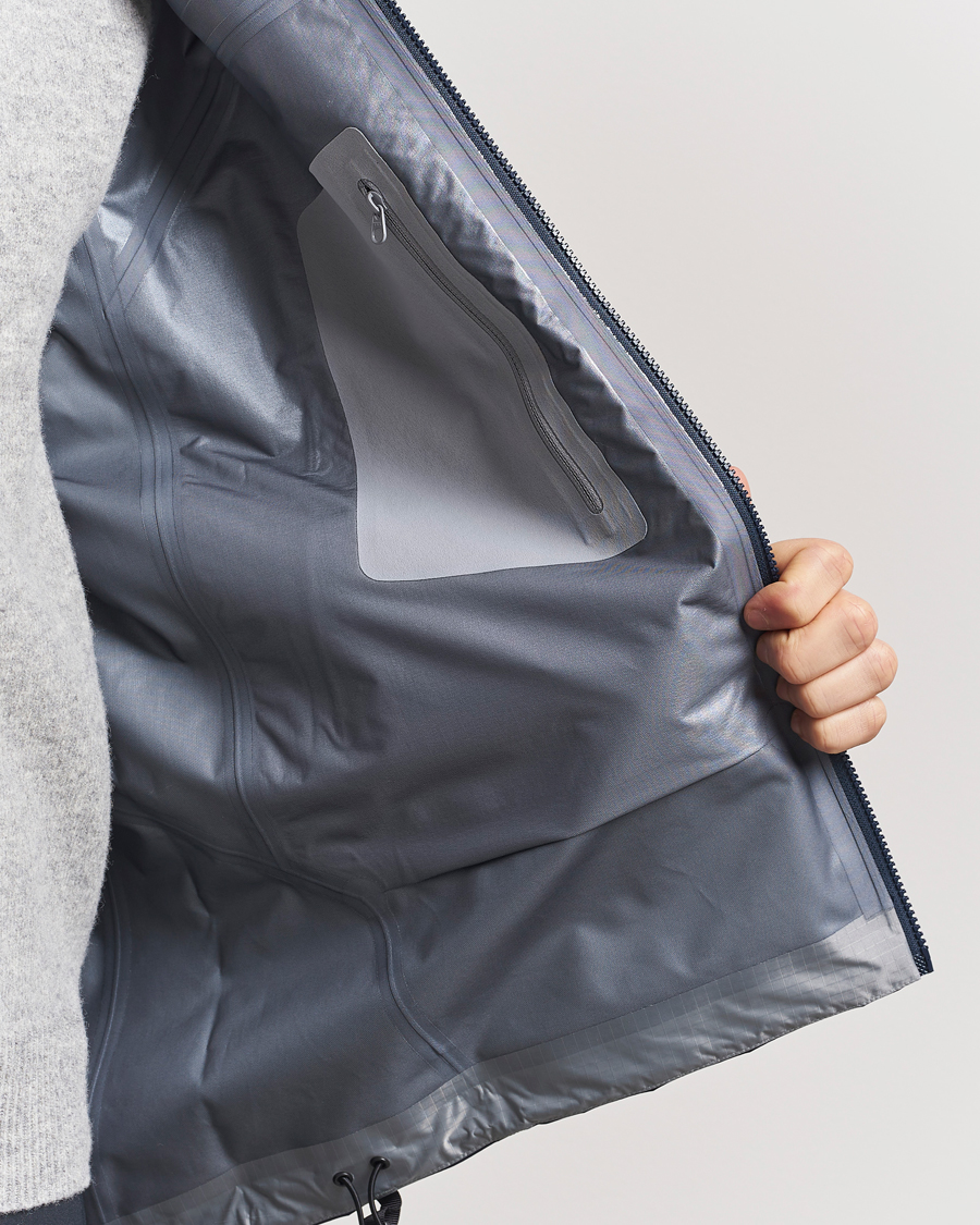 Hombres | Abrigos y chaquetas | Arc'teryx | Beta Gore-Tex Jacket Black Sapphire