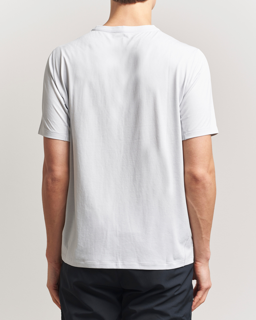 Hombres | Camisetas | Arc'teryx | Cormac Bird Logo Crew Neck T-Shirt Atmos Heather