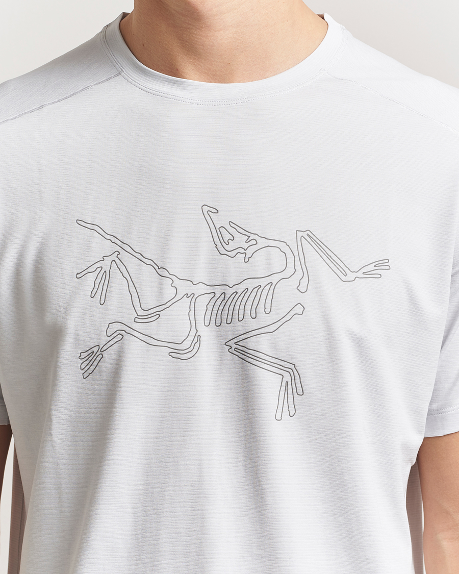 Hombres | Camisetas | Arc'teryx | Cormac Bird Logo Crew Neck T-Shirt Atmos Heather
