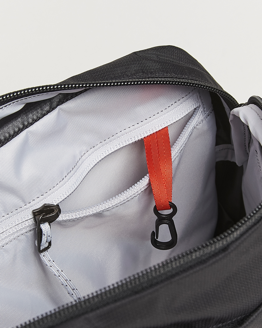 Hombres | Arc'teryx Heliad Crossbody Bag Black | Arc'teryx | Heliad Crossbody Bag Black