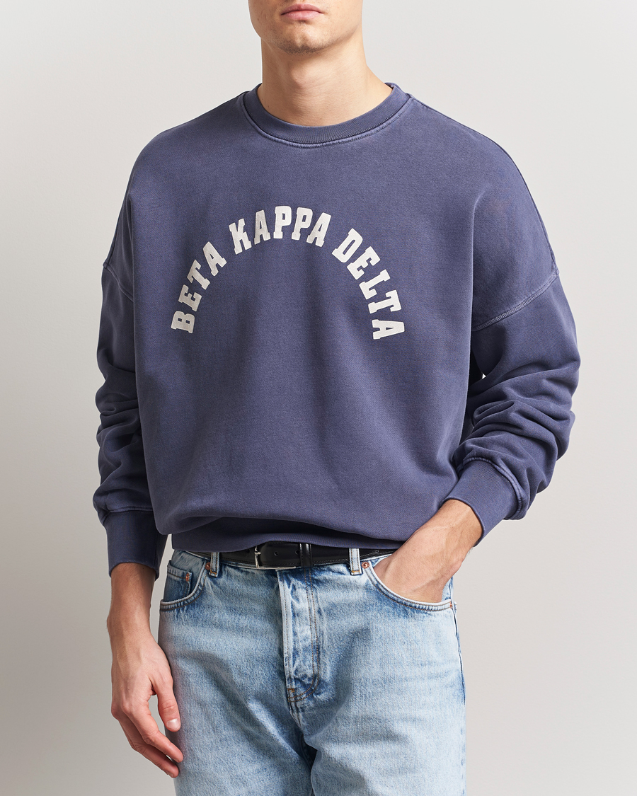 Hombres | Jerséis y prendas de punto | GANT 240 Mulberry Street | Graphic Crew Neck Sweatshirt Dusty Blue Sea