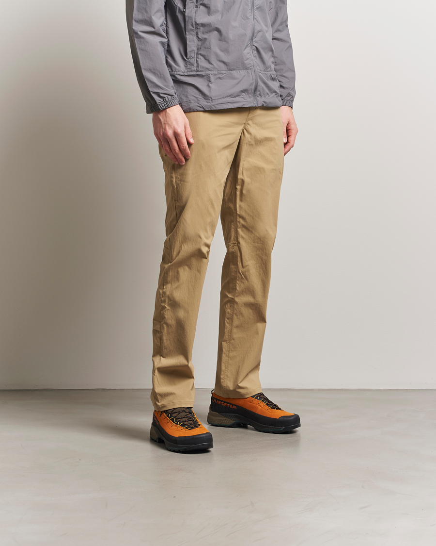 Hombres | La Sportiva TX4 Evo Hiking Shoes Hawaiian Sun/Mocha | La Sportiva | TX4 Evo Hiking Shoes Hawaiian Sun/Mocha