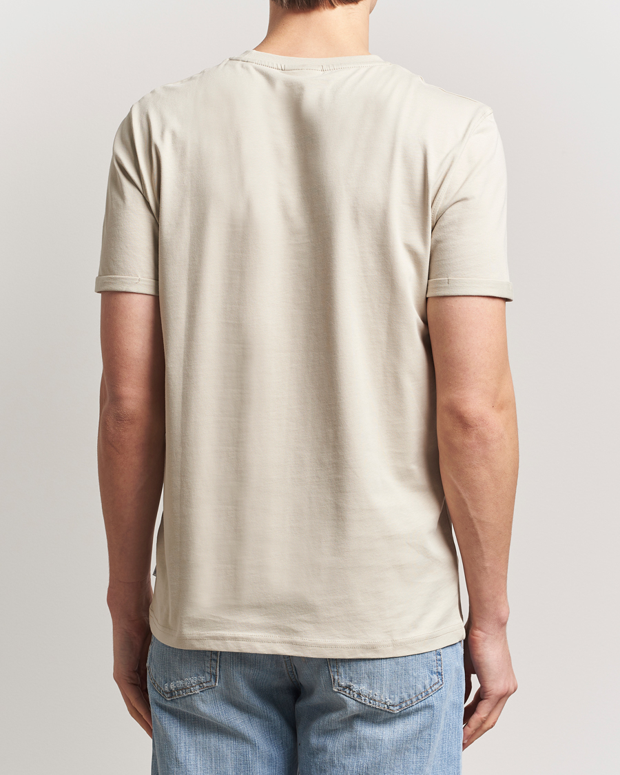 Hombres | Camisetas | LES DEUX | Nørregaard Tonal T-Shirt Light Sand