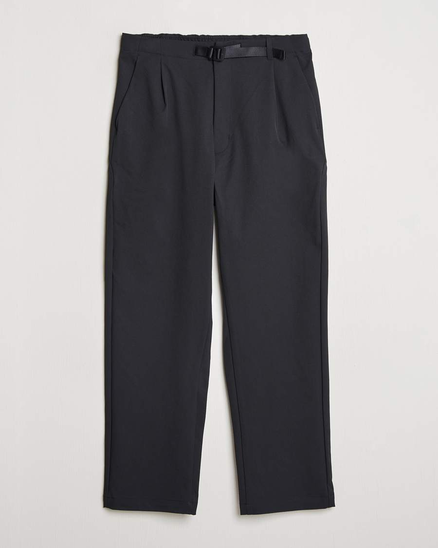 Hombres | Pantalones | Goldwin | One Tuck Tapered Stretch Pants Black