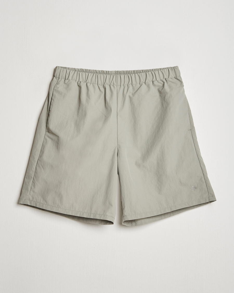Hombres | Pantalones cortos | Goldwin | Nylon Shorts Moon Mist