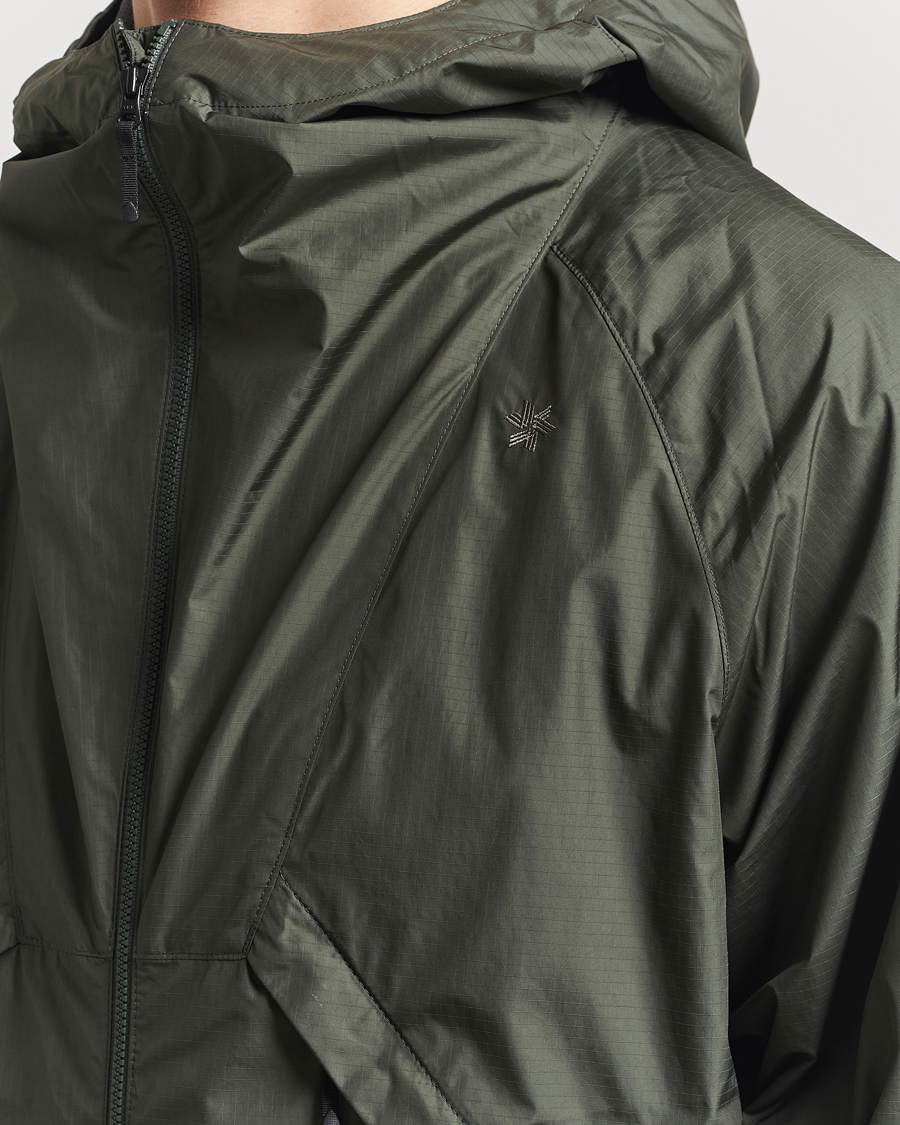 Hombres | Abrigos y chaquetas | Goldwin | Rip-Stop Hooded Jacket Dark Olive