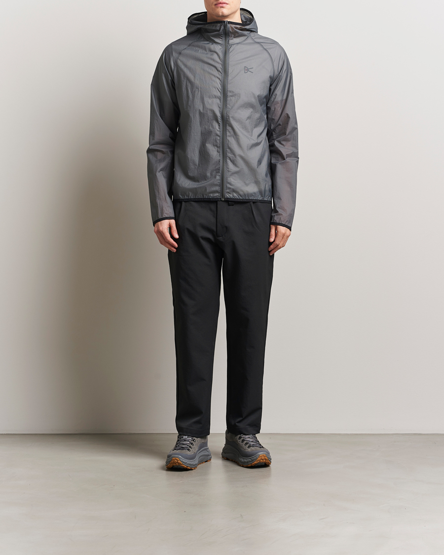 Hombres | Abrigos y chaquetas | District Vision | Ultralight Water Repellent Jacket Charcoal