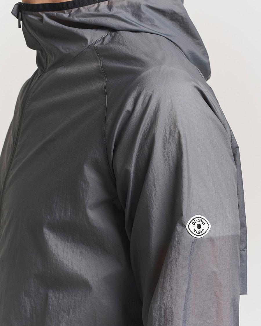 Hombres | Abrigos y chaquetas | District Vision | Ultralight Water Repellent Jacket Charcoal