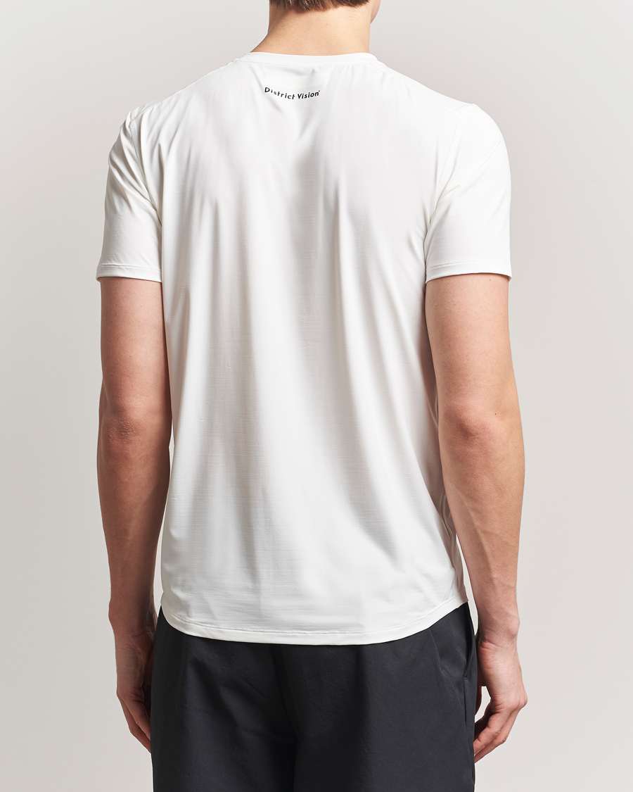 Hombres | Camisetas | District Vision | Lightweight Short Sleeve T-Shirt Lunar White