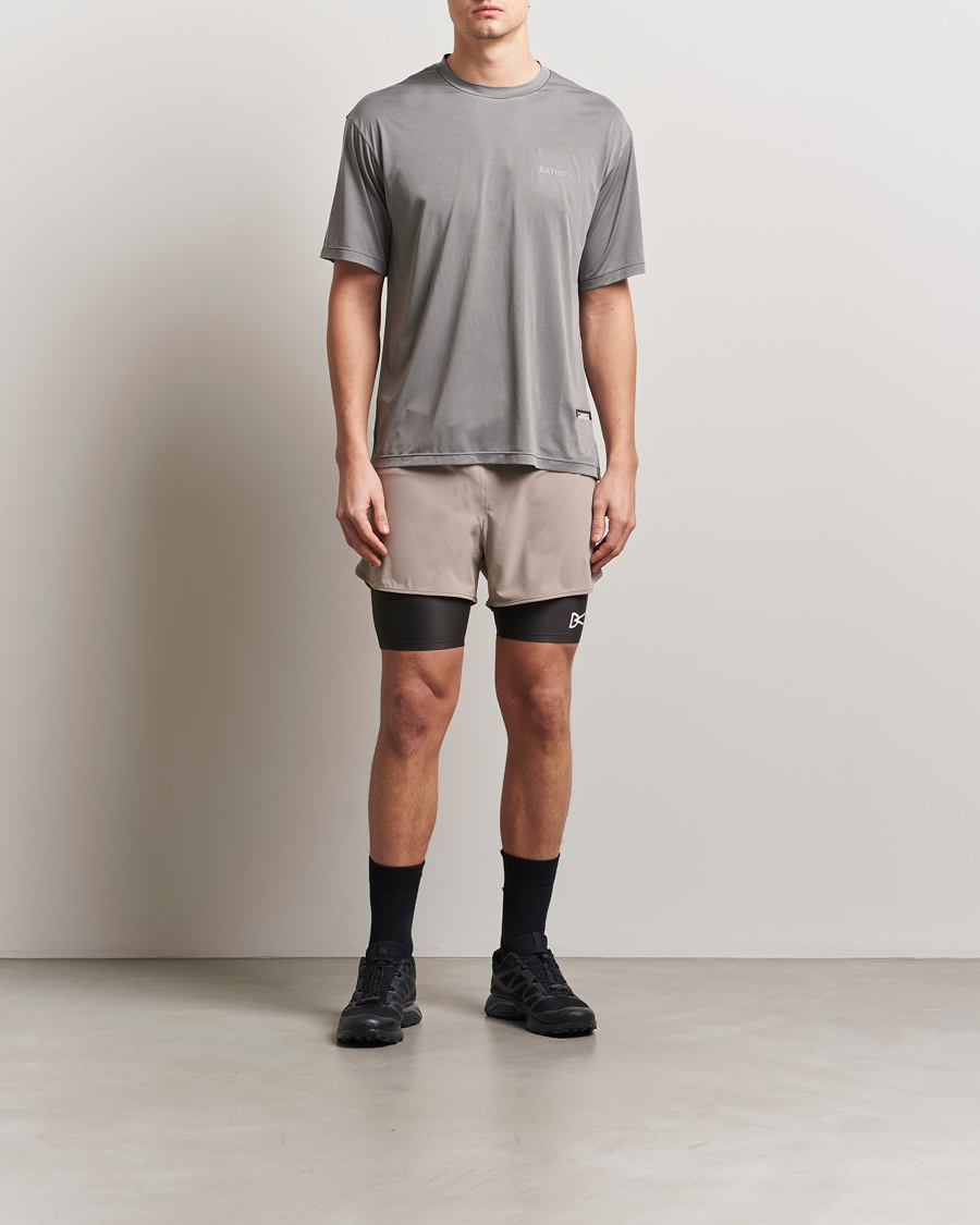 Hombres | Pantalones cortos | District Vision | Layered Pocket Trail Shorts Khaki