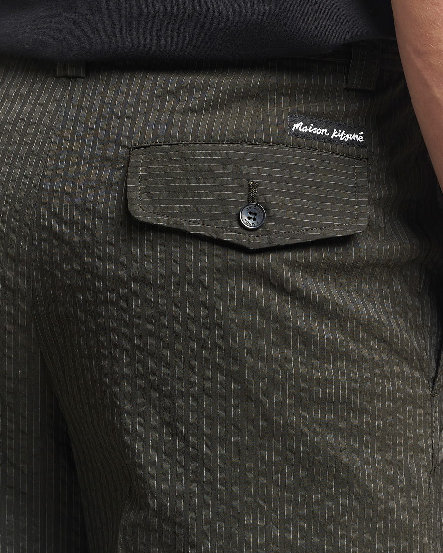 Hombres | Pantalones | Maison Kitsuné | Relaxed Seersucker Pleated Trousers Ranger Green